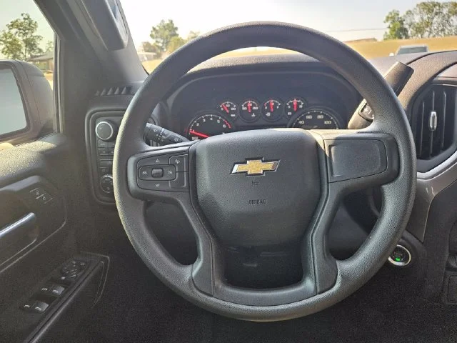 Used 2025 Black Chevrolet Custom image 14