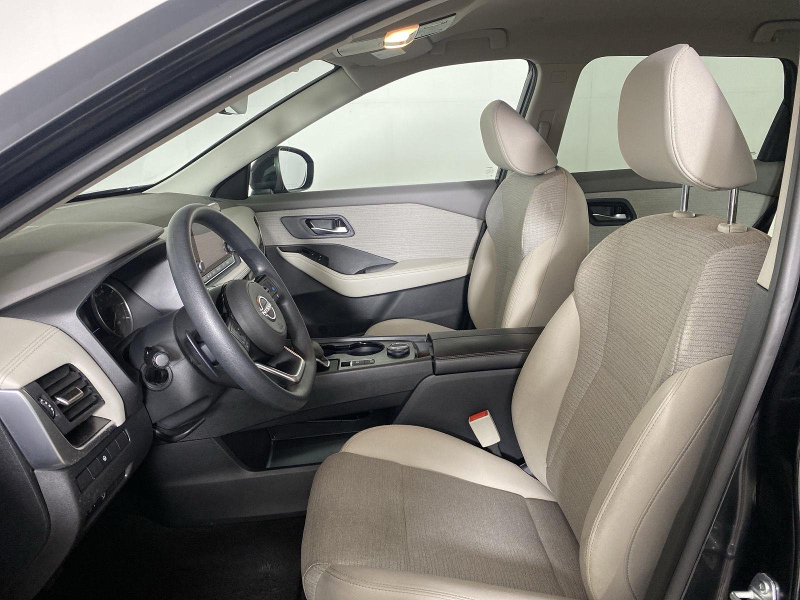 Used 2023 Super Black Nissan SV image 10