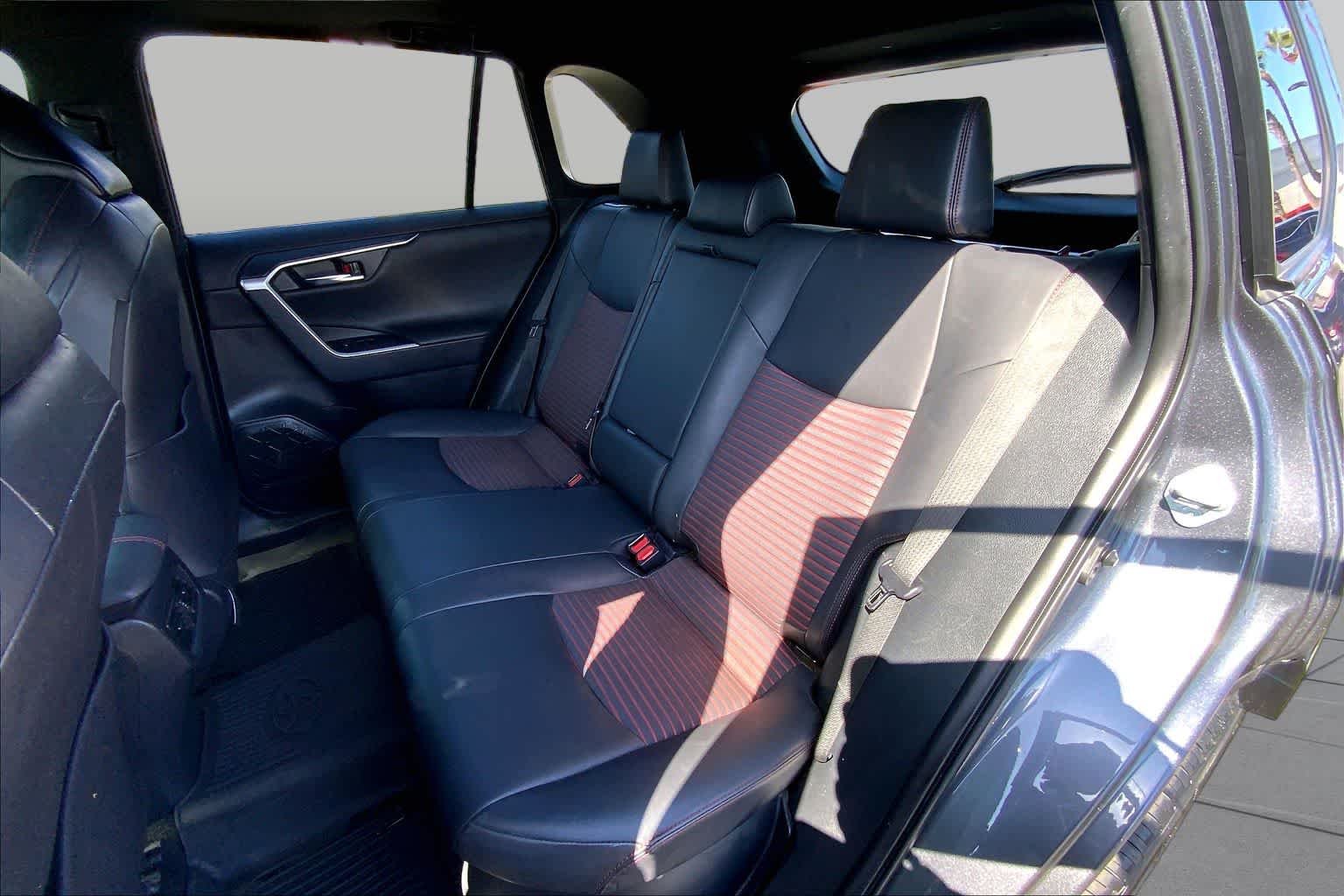 Used 2021 Magnetic Gray Metallic w/Midnight Black Roof Toyota XSE image 20