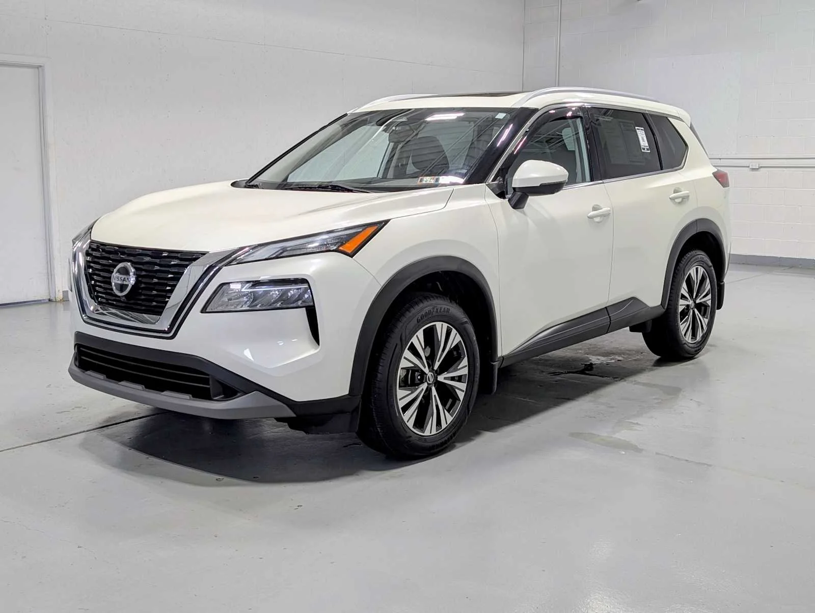 2021 Nissan Rogue SV AWD's photo