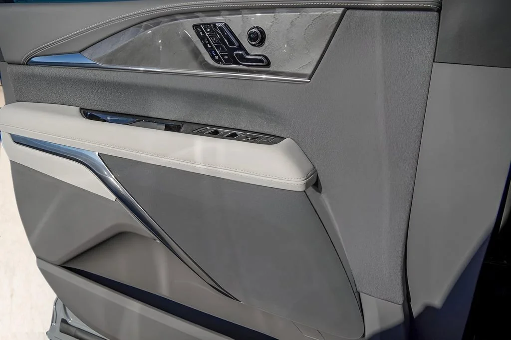 2026 Cadillac Escalade IQL Sport - Photo 15