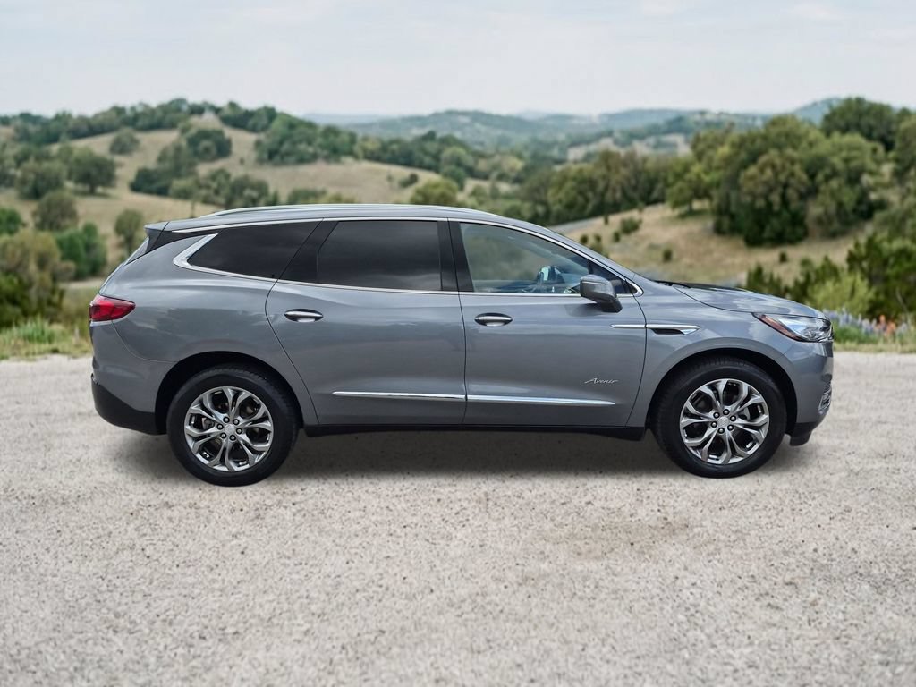 Used 2019 Includes Pitch Dark Night lower exterior accent color.) Buick Avenir image 13