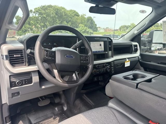 New 2026 Oxford White Ford F-350® XL image 7