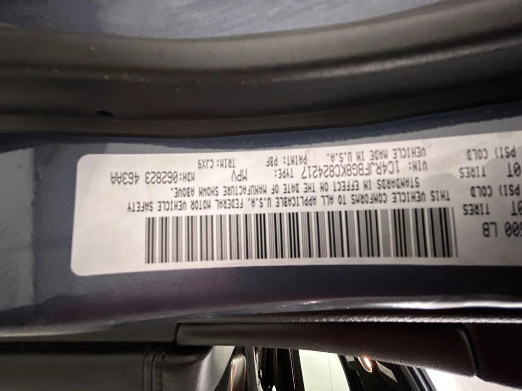 Used 2019 Blue Jeep Limited image 20