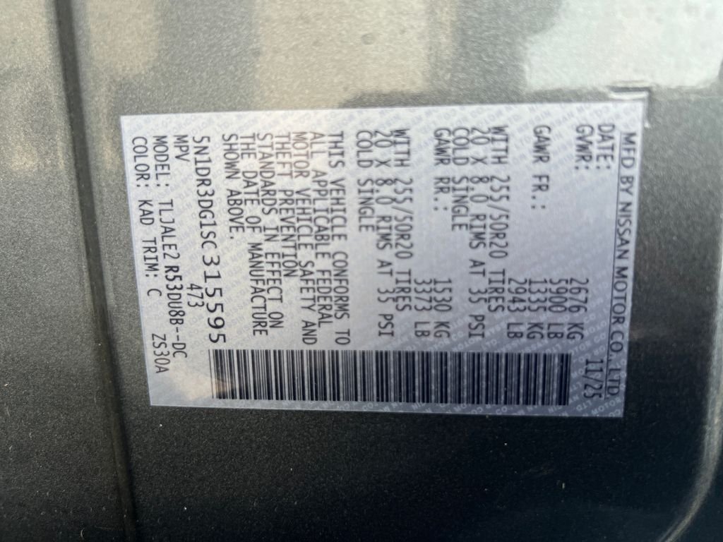 Used 2025 Gray Nissan Platinum image 27