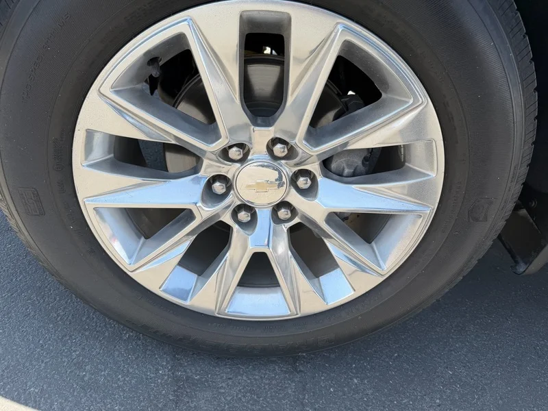 Used 2019 SHADOW GRAY METALLIC Chevrolet LTZ image 31