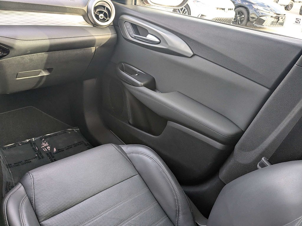 Used 2024 Alfa Rosso Alfa Romeo Veloce image 18