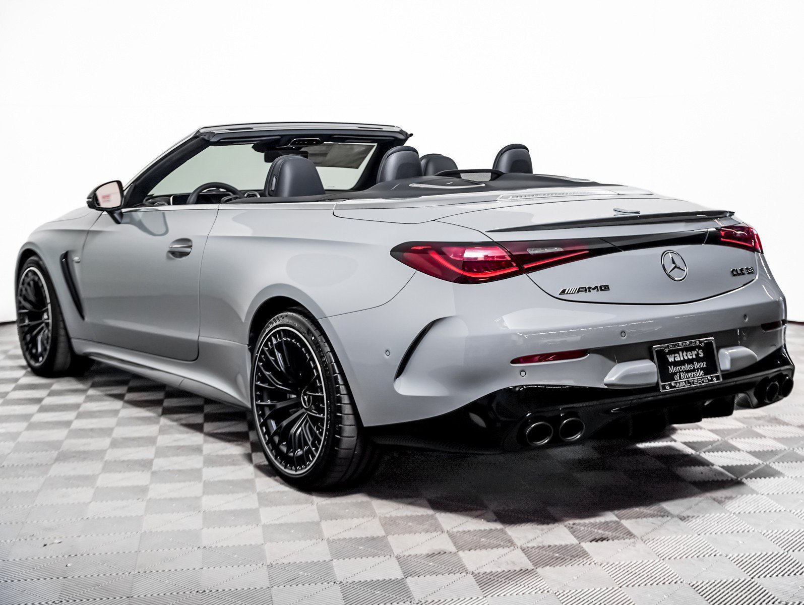New 2027 MANUFAKTUR Alpine Grey Mercedes-Benz AMG® CLE 53 4MATIC+ Cabriolet image 2