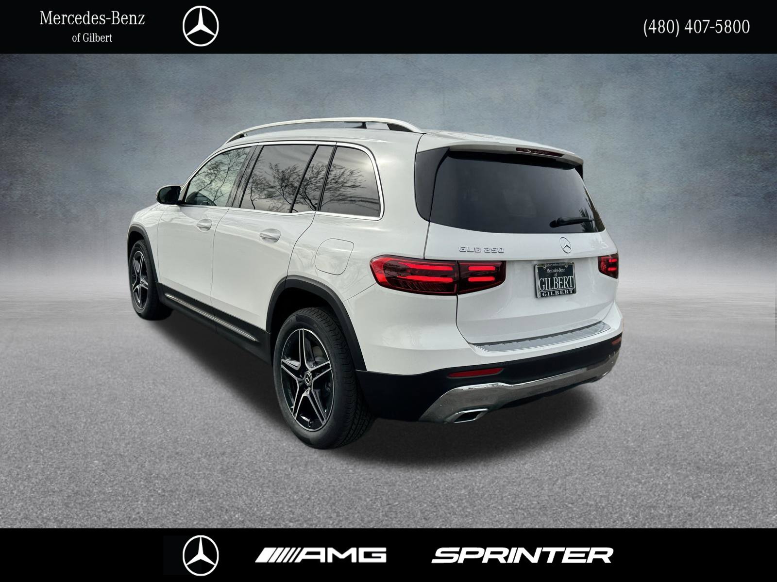 New 2026 Polar White Mercedes-Benz GLB 250 image 4