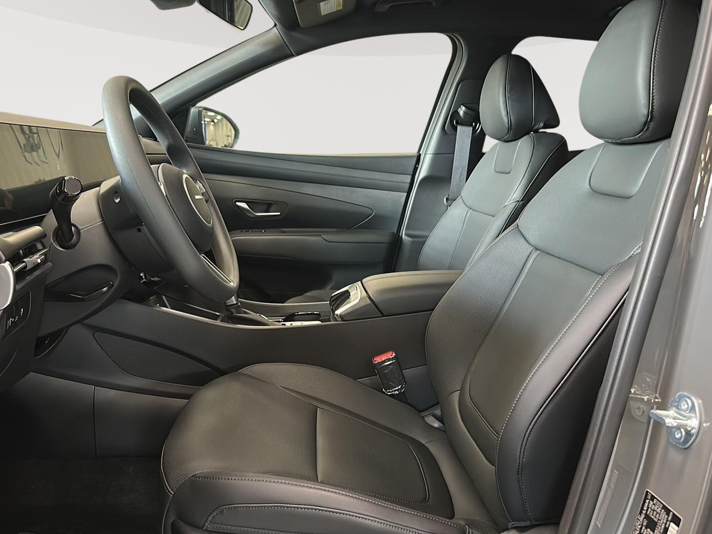 New 2026 Hampton Gray Hyundai SEL AWD image 15