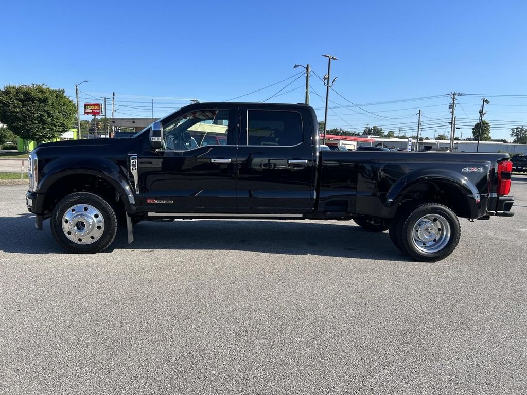 New 2026 Agate Black Metallic Ford F-450® Platinum® image 18