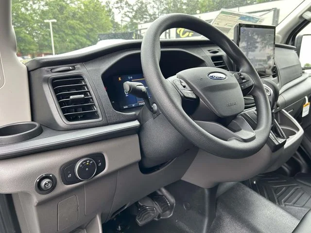 New 2026 Oxford White Ford Base image 14