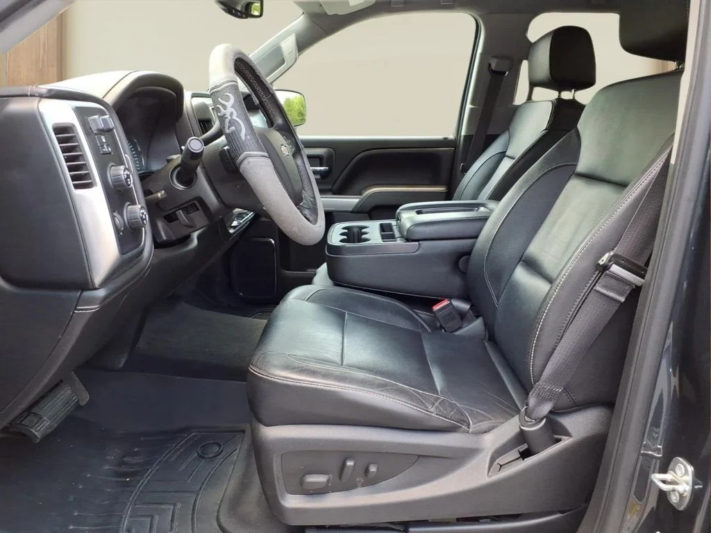Used 2017 Gray Chevrolet LTZ image 15
