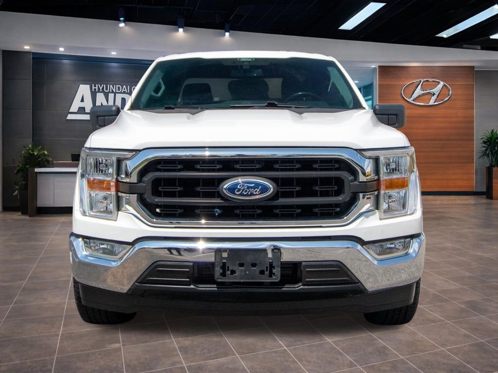Used 2021 White Ford XLT image 3
