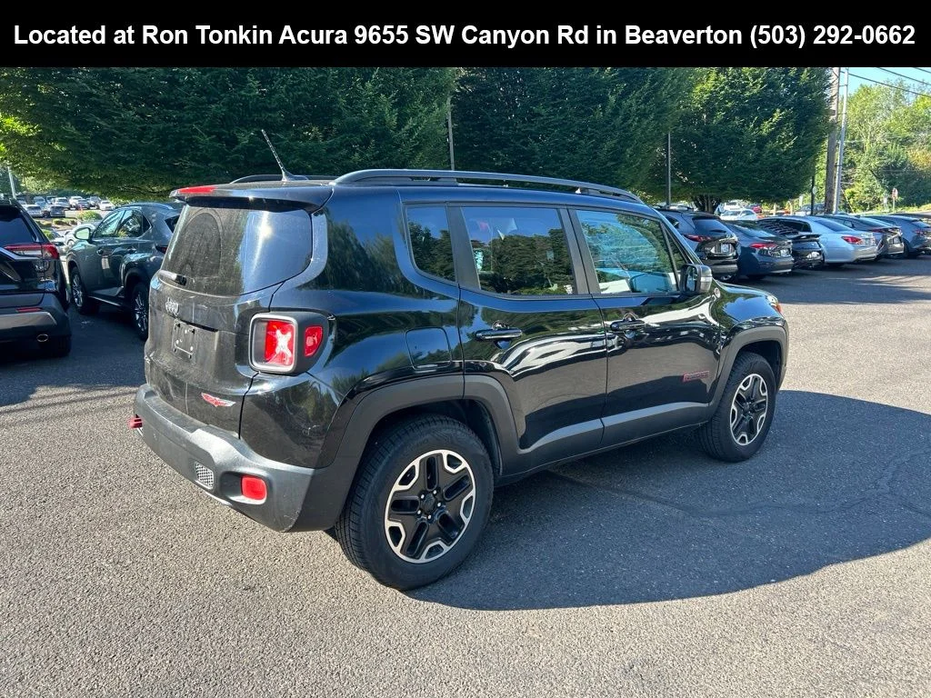 Used 2016 Black Jeep Trailhawk image 3