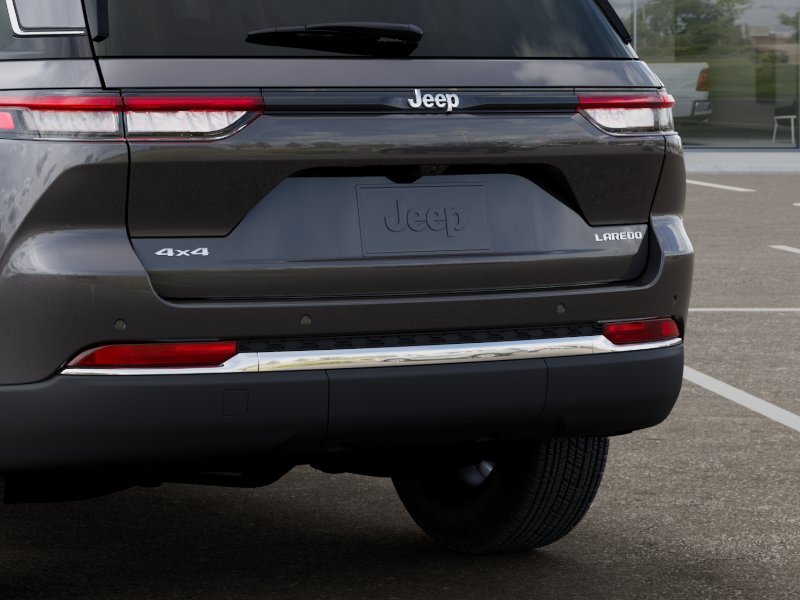 New 2026 Baltic Gray Metallic Clear-Coat Exterior Paint Jeep Laredo X image 53