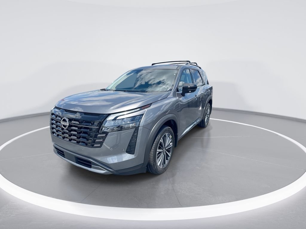 New 2026 Gray Nissan Platinum image 4