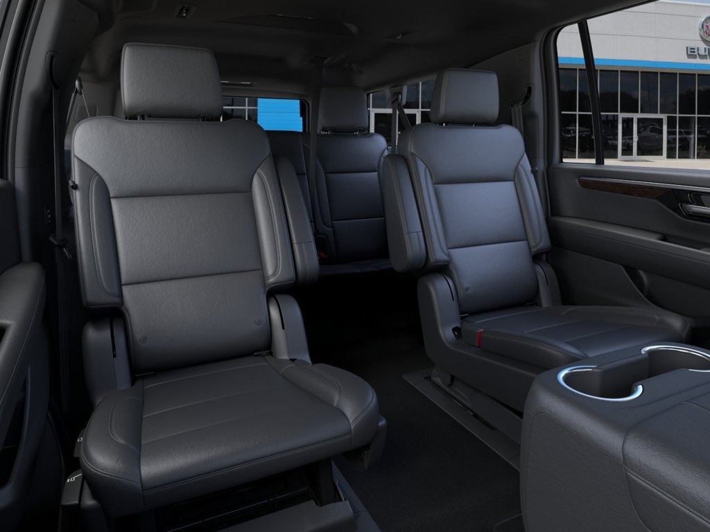 2027 Chevrolet Suburban Z71 - Photo 17