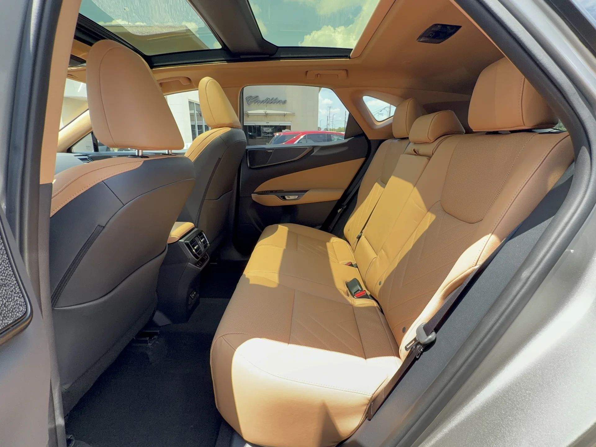 Used 2024 Atomic Silver Lexus Luxury image 23