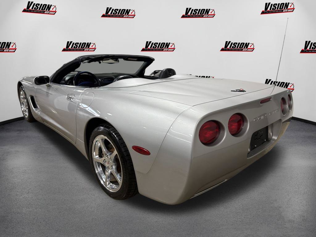 Used 2004 Silver Chevrolet Base image 7