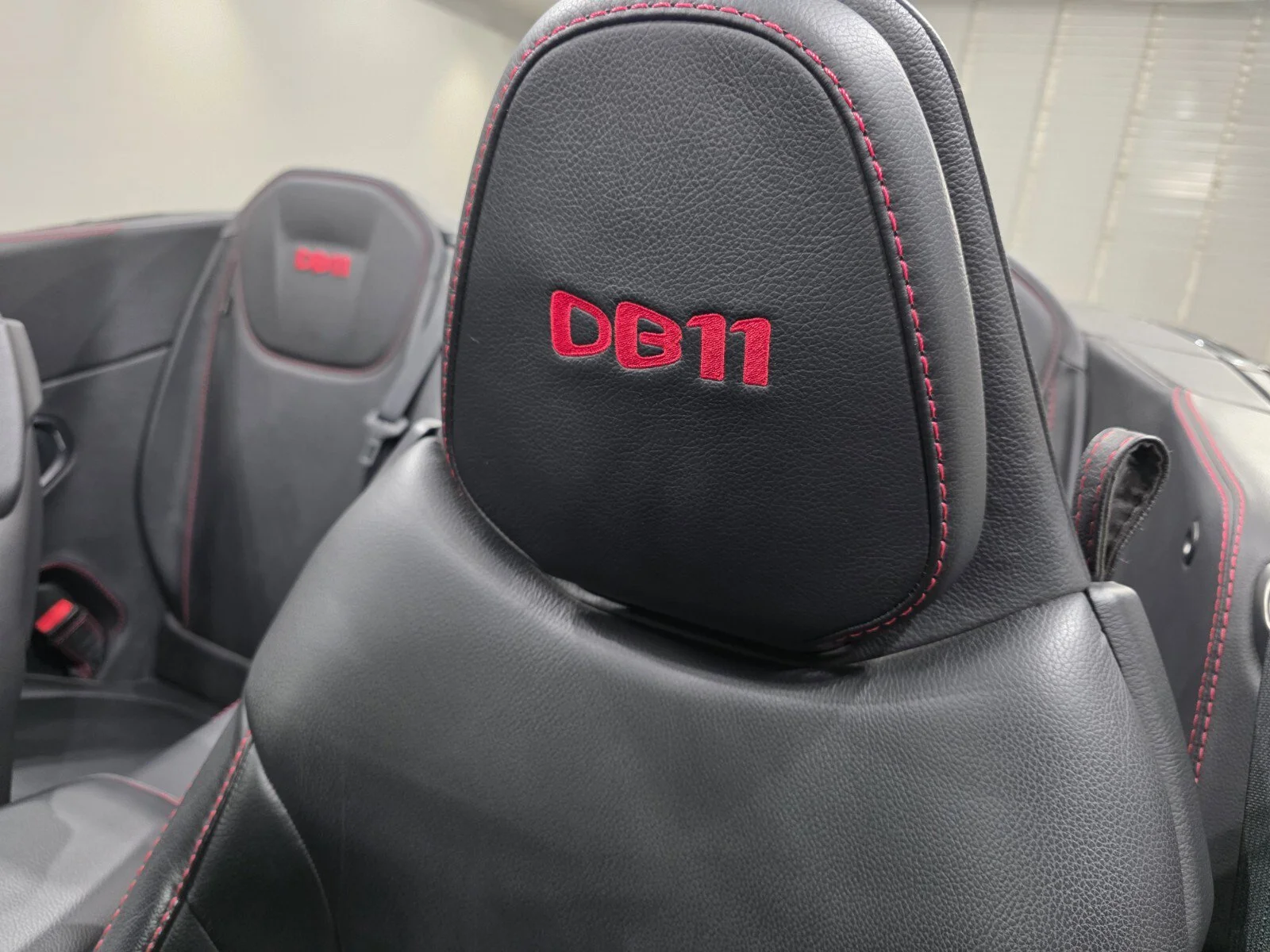 Used 2019 Jet Black Aston Martin Volante image 5