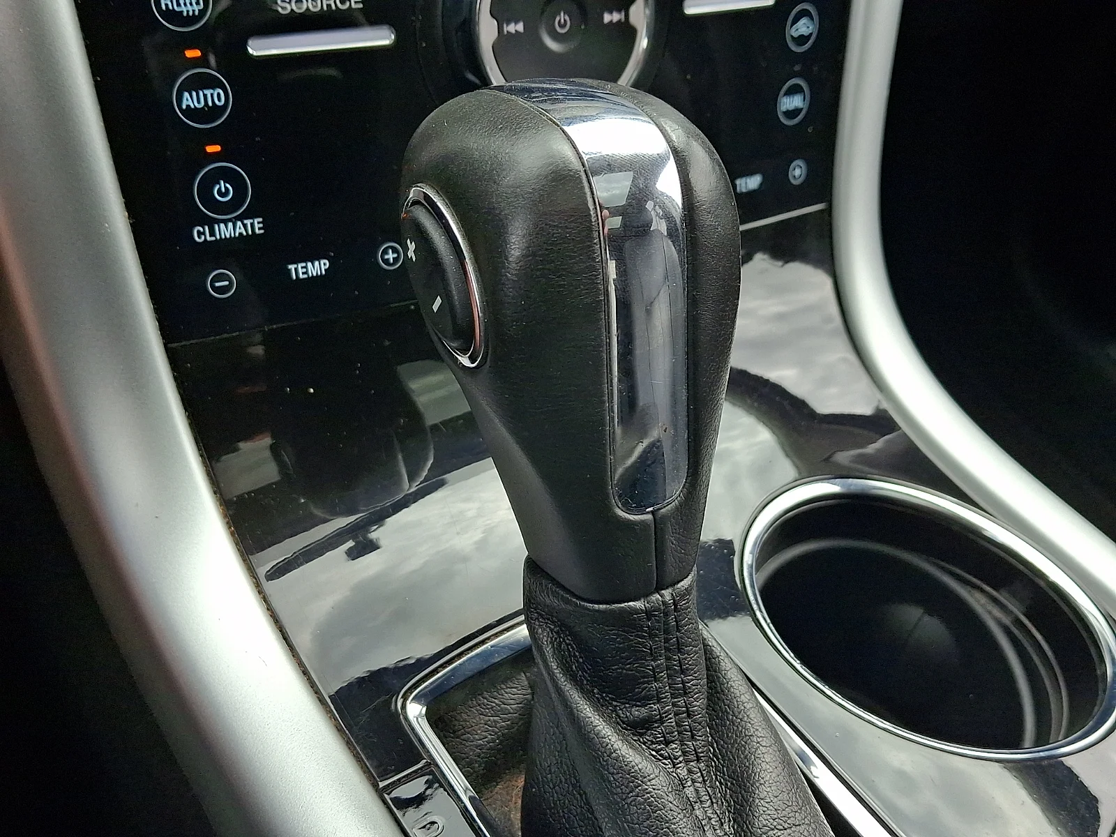 Used 2013 White Platinum Tri-Coat Metallic - UG Ford Limited image 15