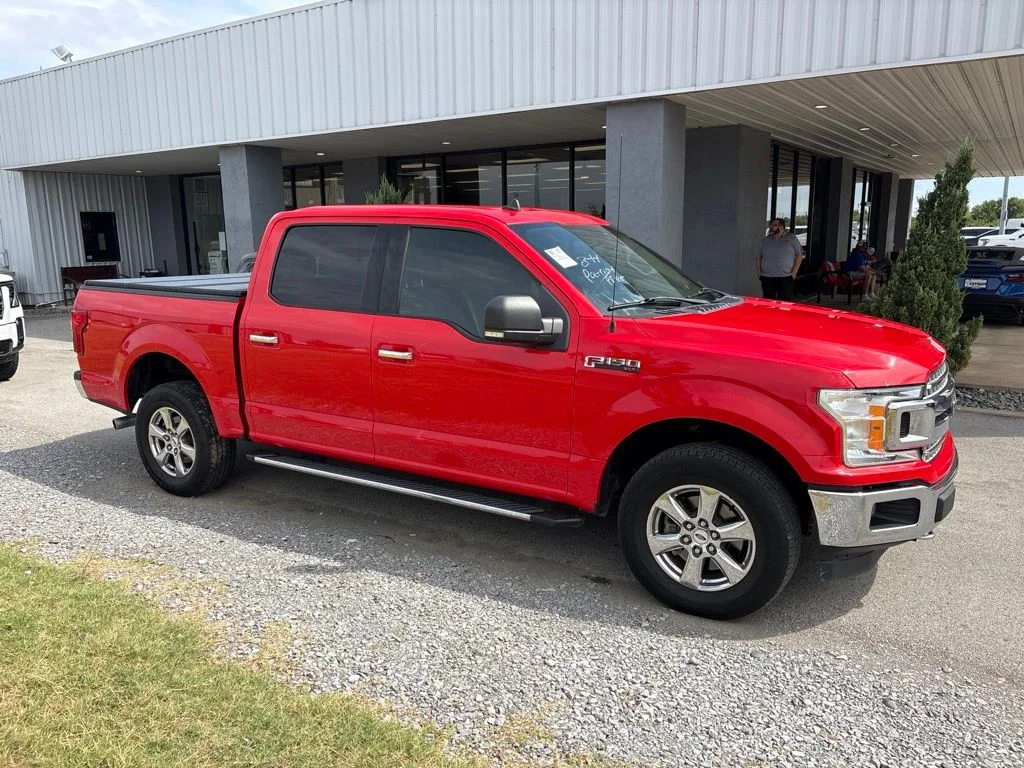 Used 2019 Red Ford XLT image 1