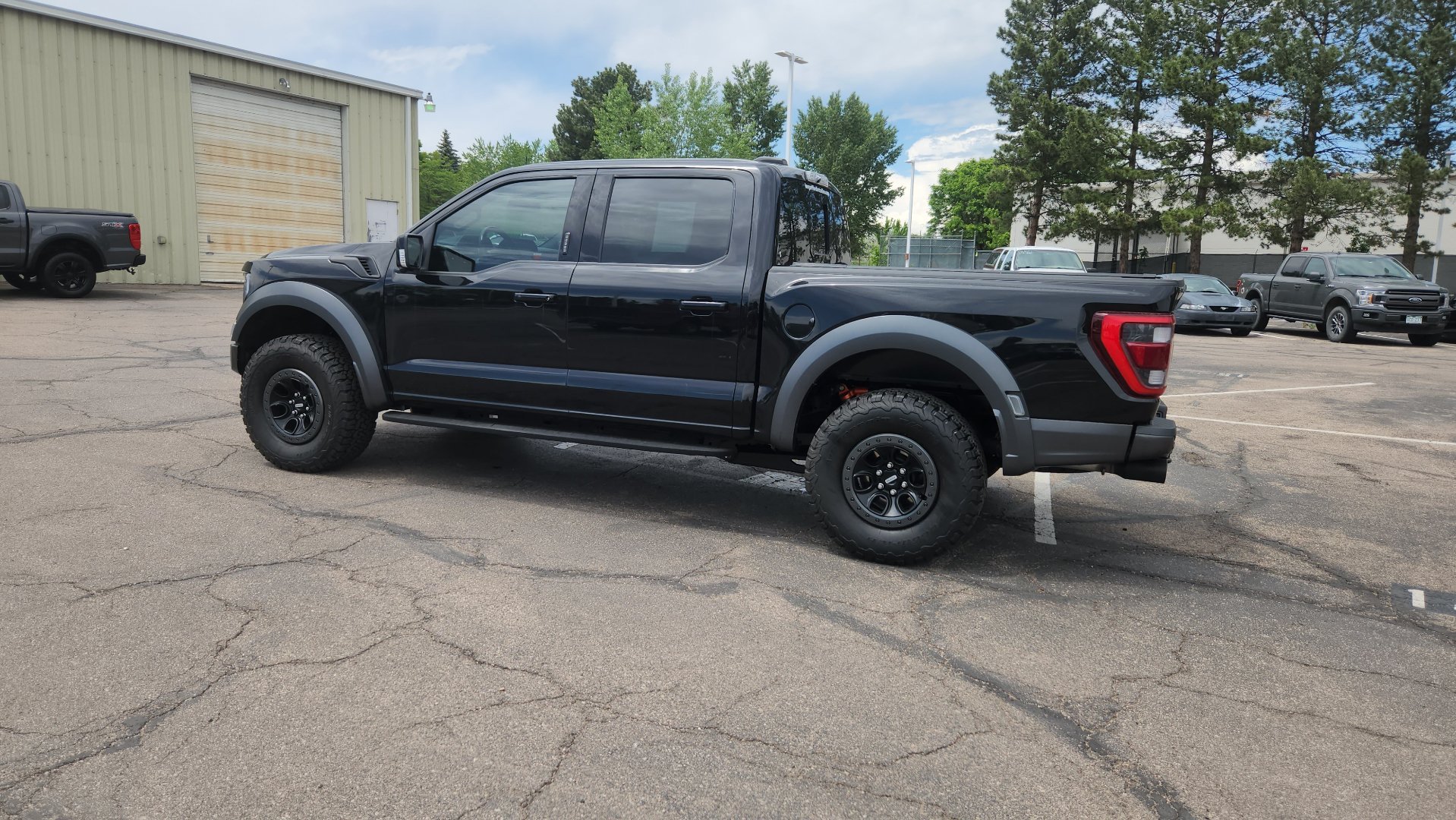 Used 2022 Black Metallic Ford Raptor image 8
