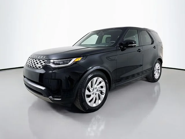 Certified Used 2025 Black Land Rover S image 1