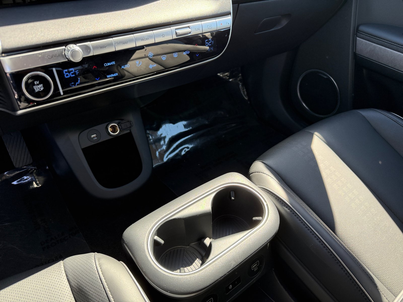 Certified Used 2024 Cyber Gray Hyundai Limited image 13