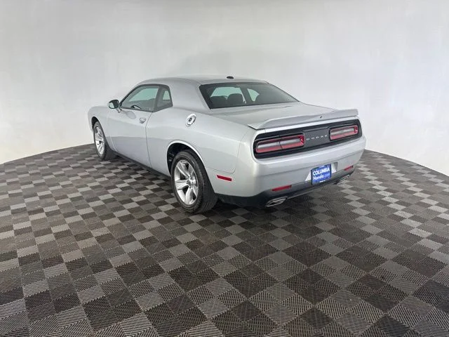 Used 2022 Silver Dodge SXT image 9