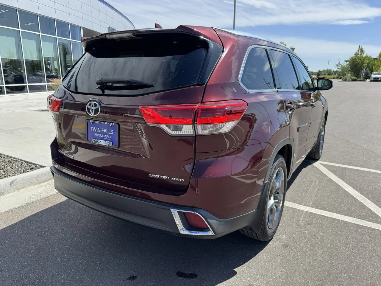 Used 2019 Ooh La La Rouge Mica Toyota Limited Platinum image 7