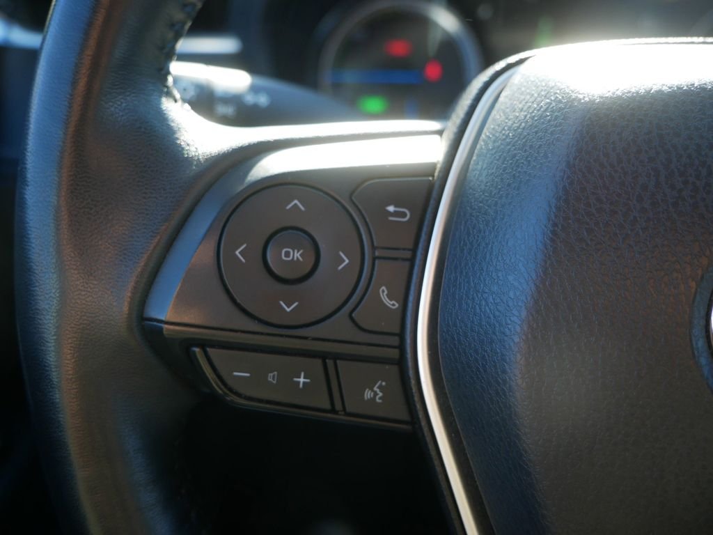 2024 Toyota Venza LE - Photo 24