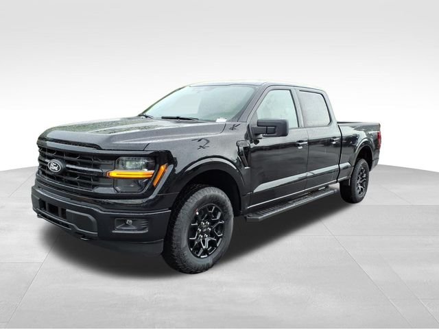 New 2026 Agate Black Metallic Ford XLT image 2