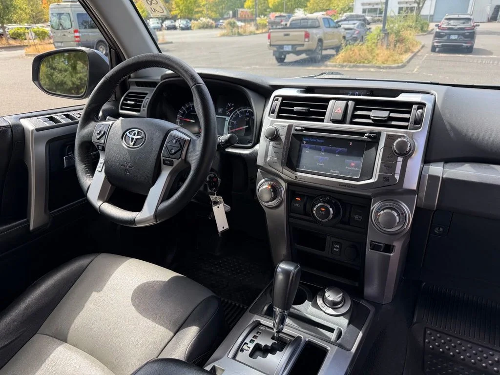 Used 2016 Gray Toyota SR5 Premium image 21