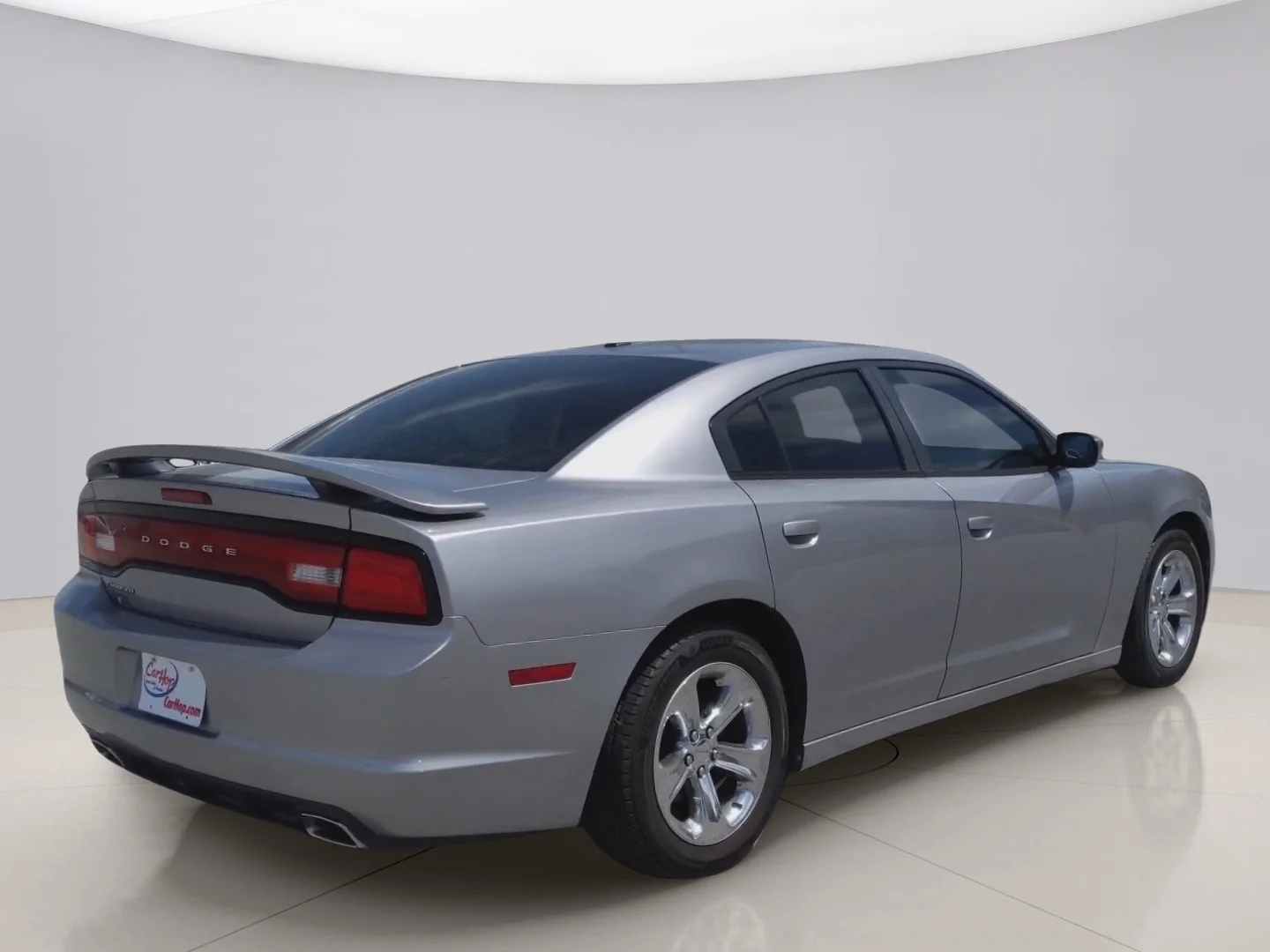 Used 2013 Silver Dodge SE image 5