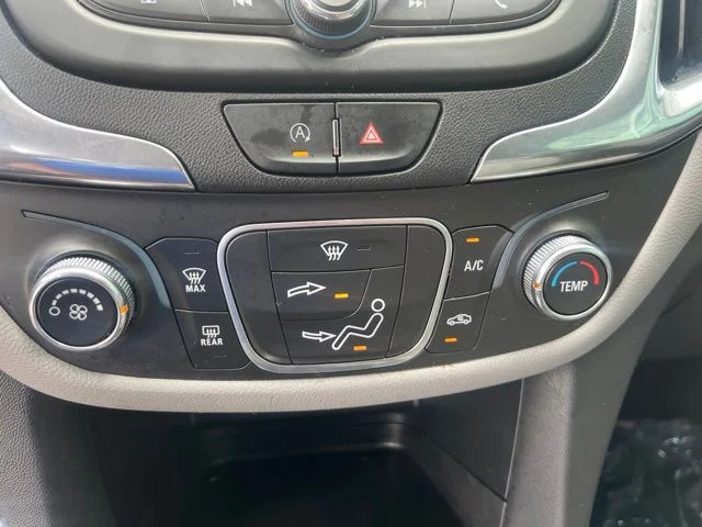 Used 2022 White Chevrolet LS image 17