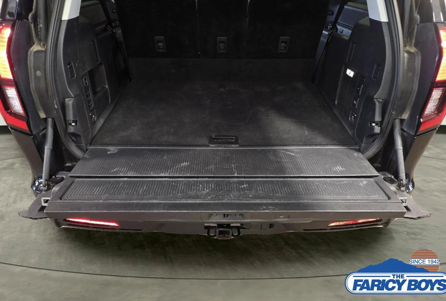 Used 2025 Agate Black Ford Active image 49