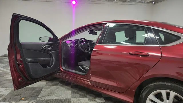 Used 2015 Red Chrysler Limited image 16