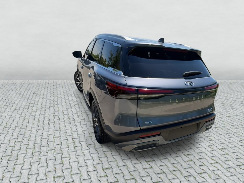 Used 2023 Moonbow Blue INFINITI Sensory image 6