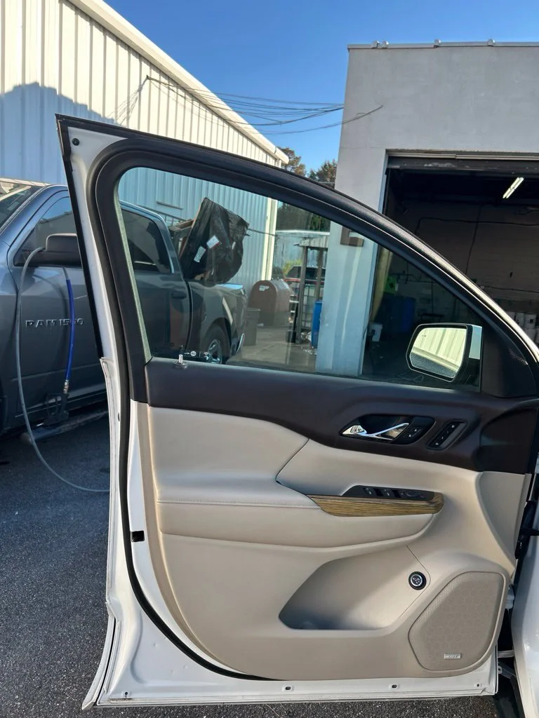 Used 2017 White GMC Denali image 10