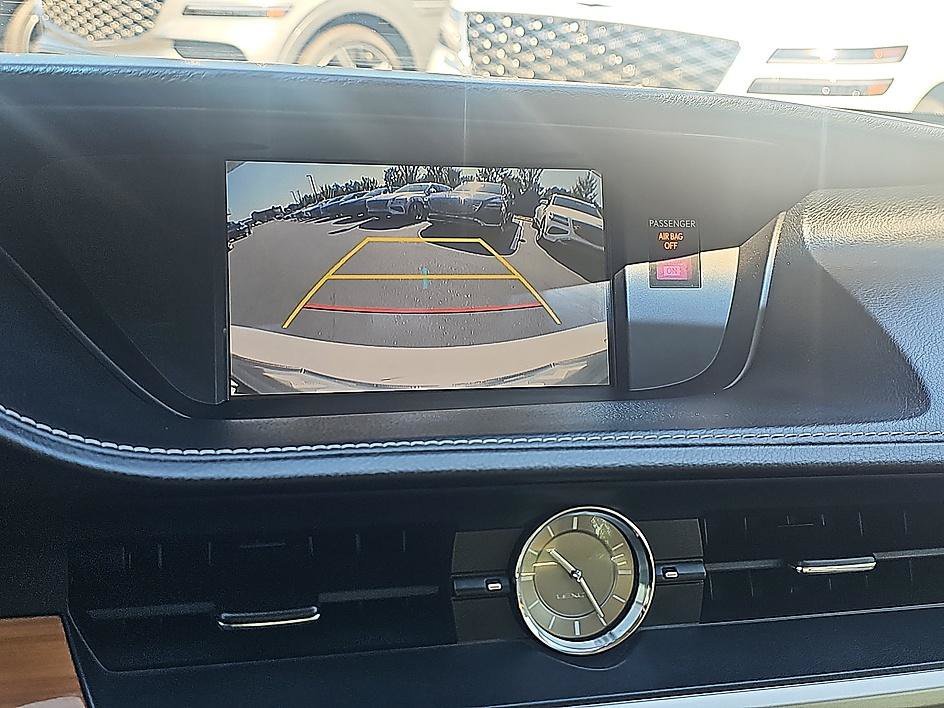 Used 2015 Starfire Pearl Lexus Hybrid image 27