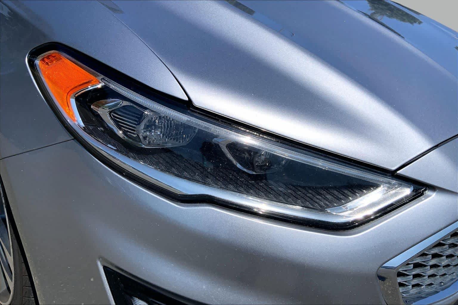 Used 2020 Iconic Silver Metallic Ford Titanium image 28