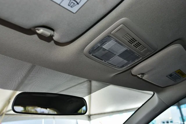 Used 2020 White Honda LX image 36
