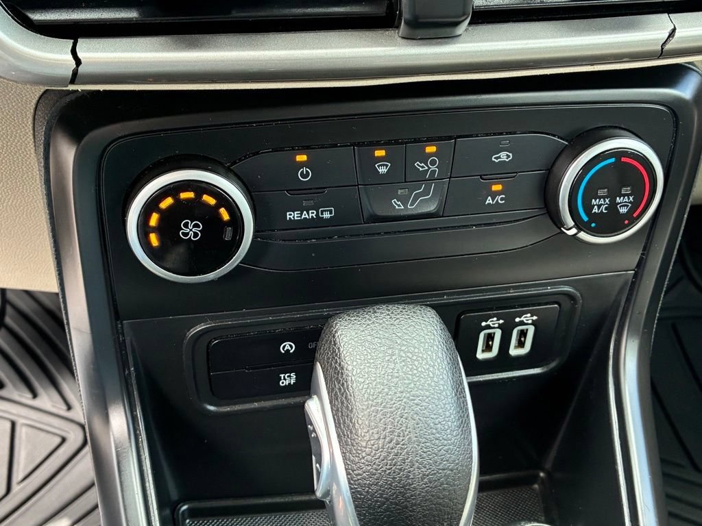 Used 2020  Ford S image 29