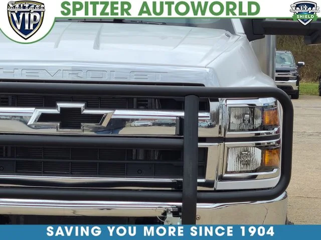 Used 2023 White Chevrolet 1WT image 11