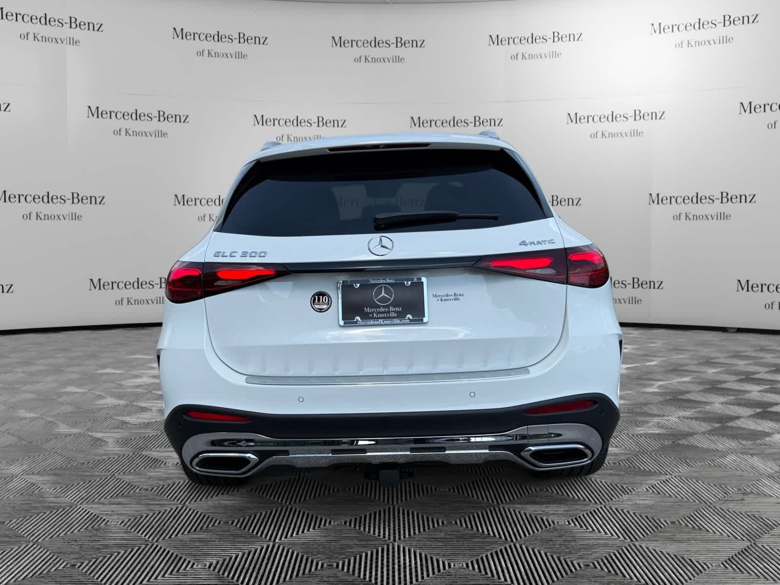 New 2027 Polar White Mercedes-Benz GLC 300 image 4