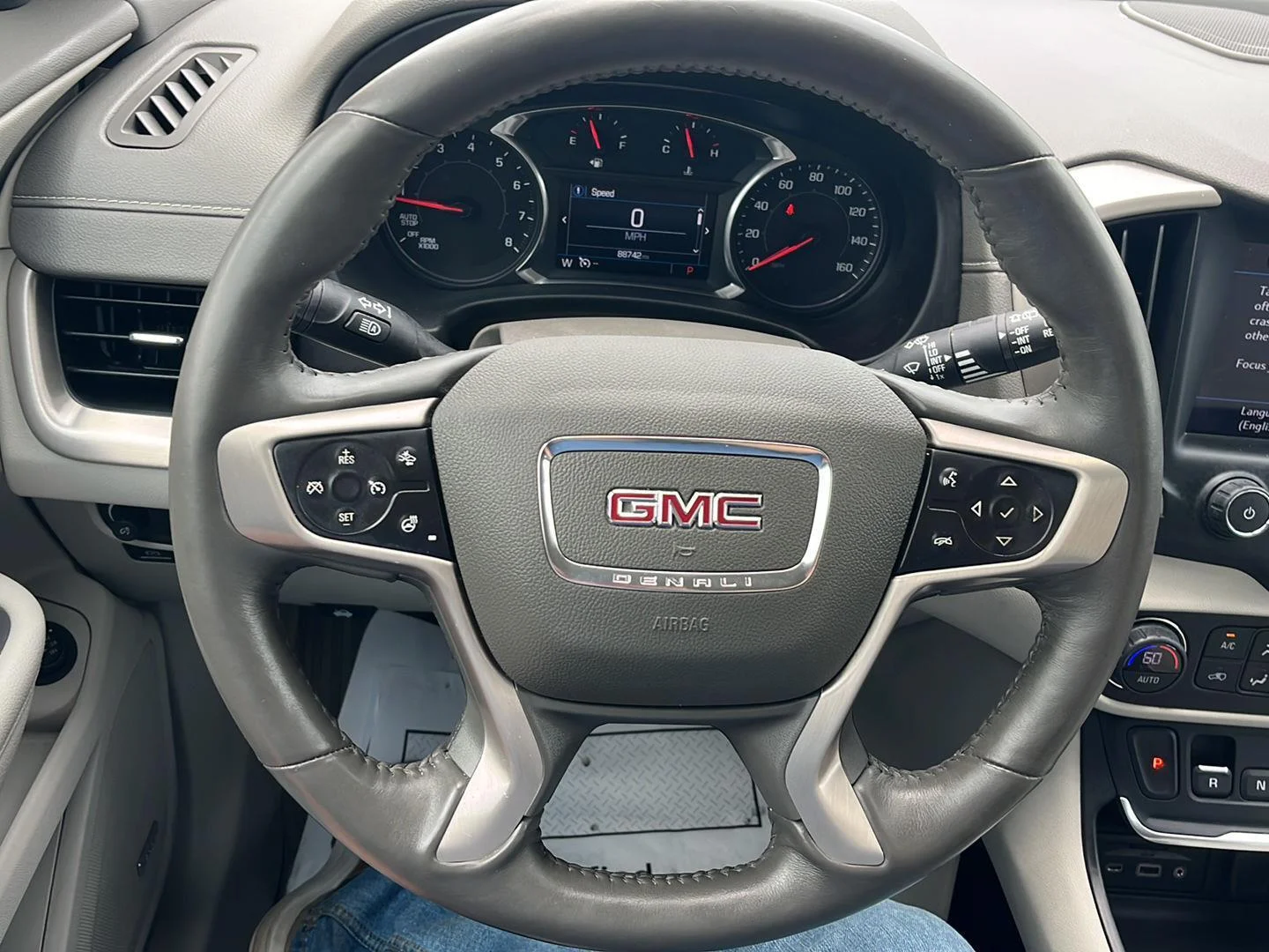 Used 2018 MINERAL METALLIC GMC Denali image 10