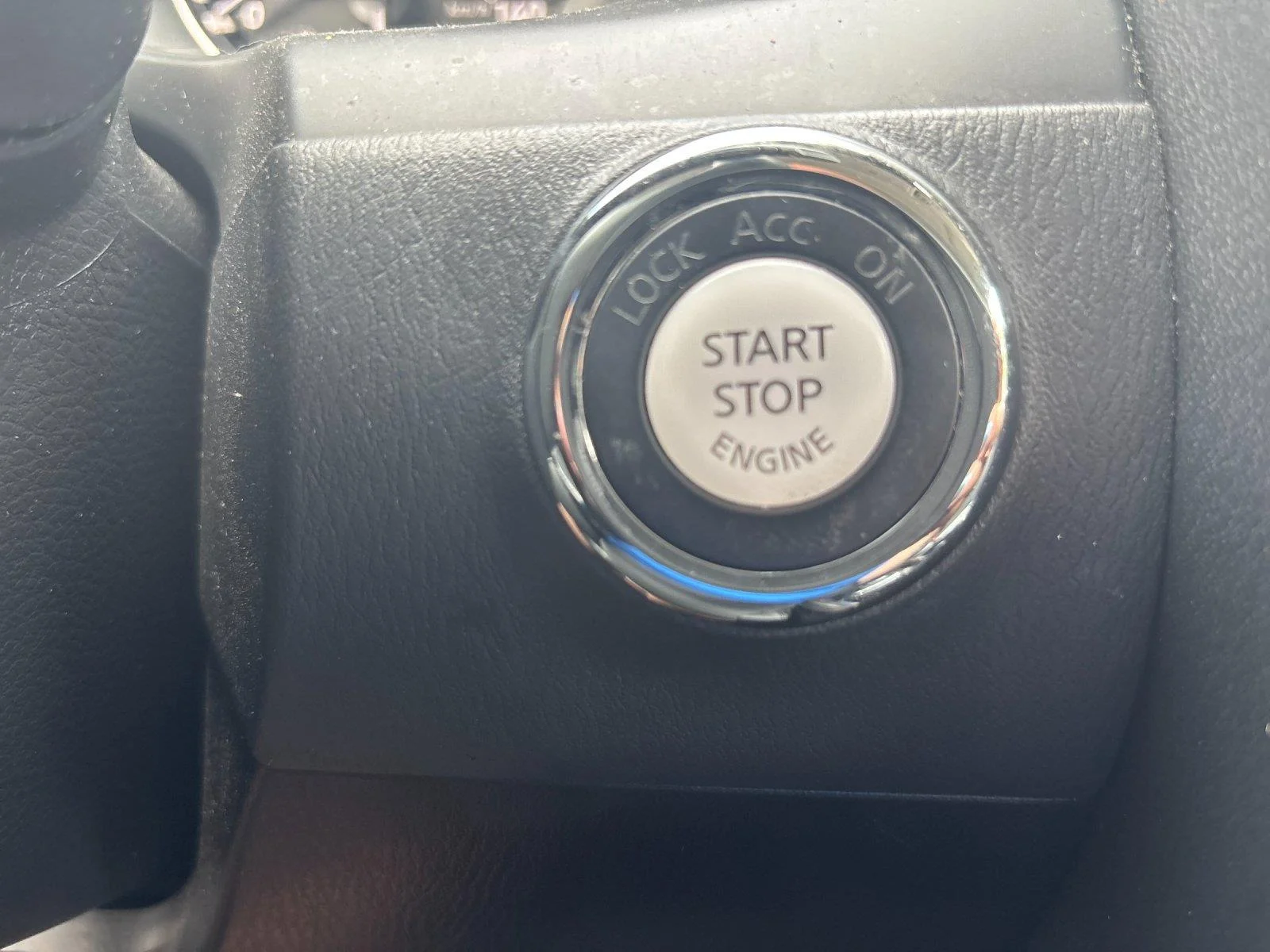 Used 2024 Super Black Nissan Platinum image 23