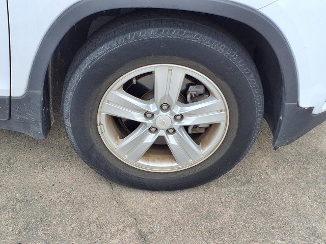 Used 2020 SUMMIT WHITE Chevrolet LS image 9